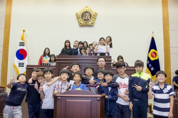 제5회 청소년의회교실(청도초등학교) 대표이미지