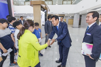 제10회 청소년의회교실 개최(포항 항도초등학교) 대표이미지